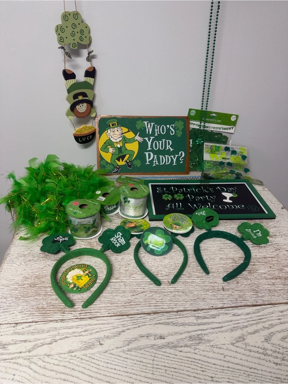 St. Patrick's Day Party Supplies Bundle - Green Headbands & Decor